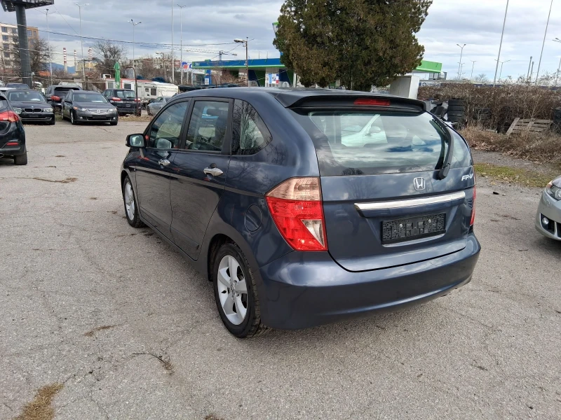 Honda Fr-v 1.8 като нова , снимка 6 - Автомобили и джипове - 53010893