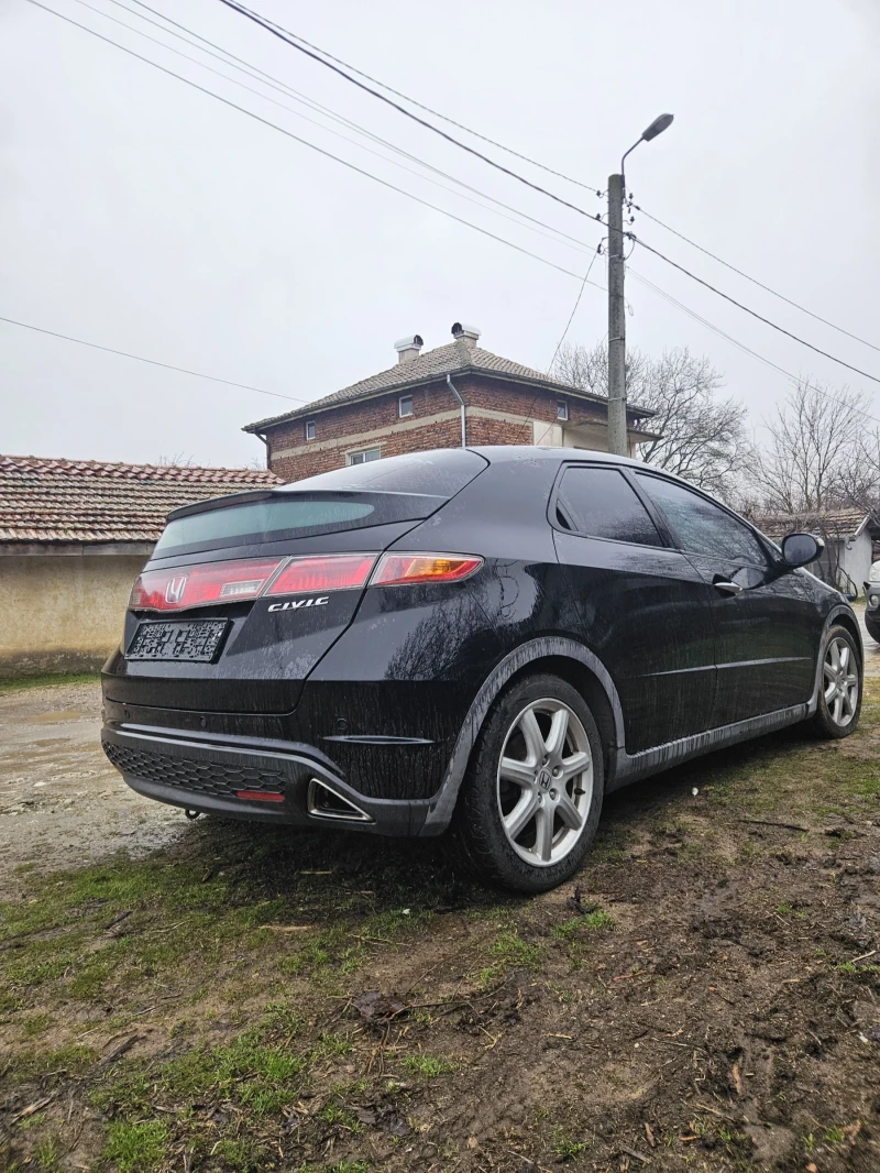 Honda Civic 1.8, снимка 5 - Автомобили и джипове - 53090780