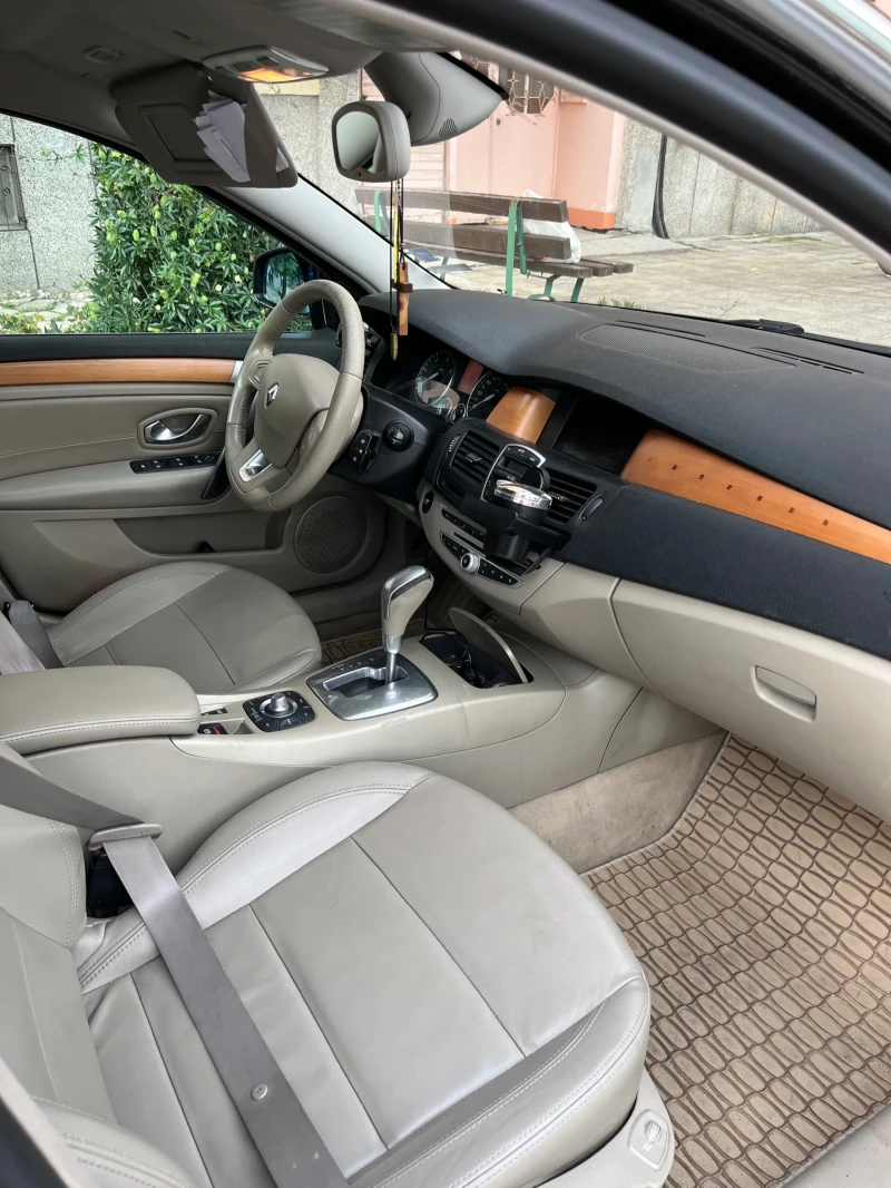 Renault Laguna 20.0 dci, снимка 3 - Автомобили и джипове - 53412895