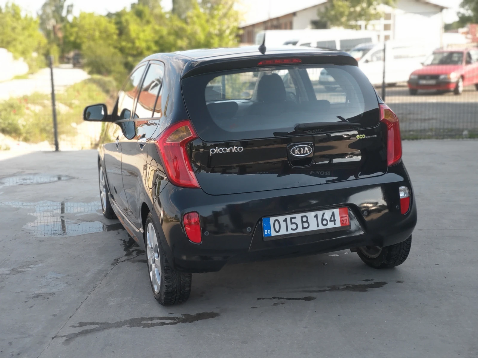 Kia Picanto 1.0 - изображение 4