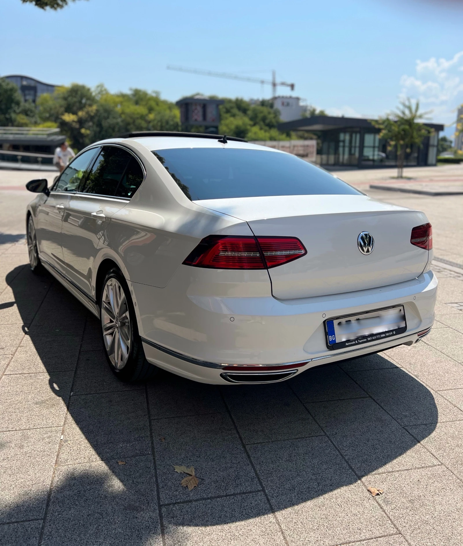 VW Passat 2.0 BiTDI R-Line 4Motion - изображение 7