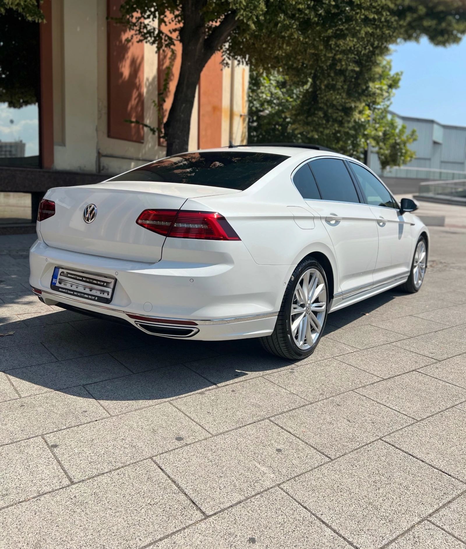 VW Passat 2.0 BiTDI R-Line 4Motion - изображение 5