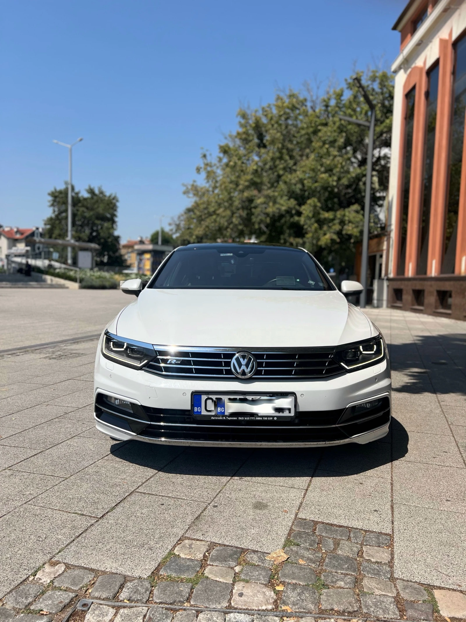 VW Passat 2.0 BiTDI R-Line 4Motion - изображение 2