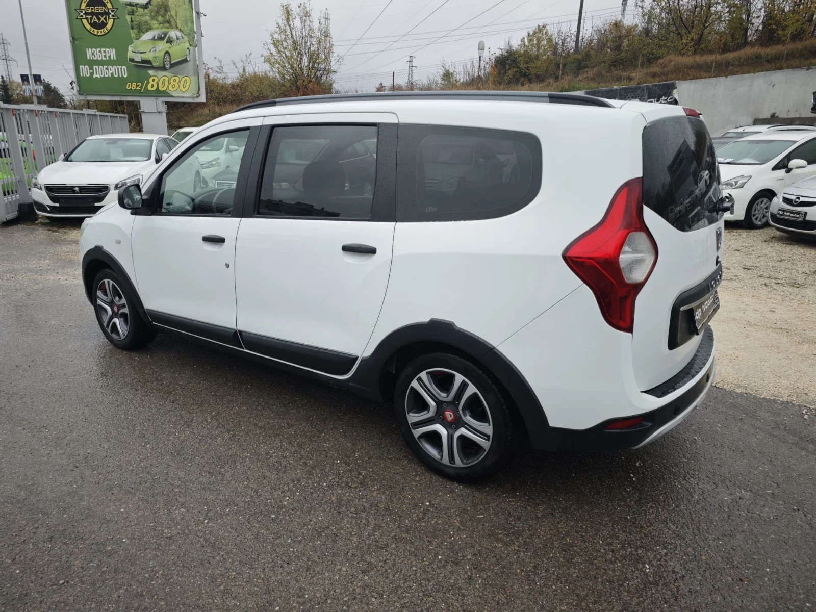 Dacia Lodgy 1.6i* ГАЗ* STEPWAY* НАВИ* КАМЕРА* ТОП ЦЕНА - изображение 3