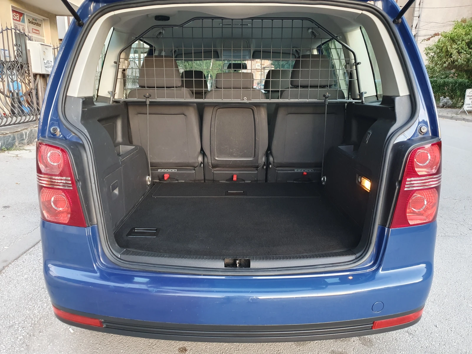 VW Touran 1.6i-102k.s. Face-Lift! - изображение 10
