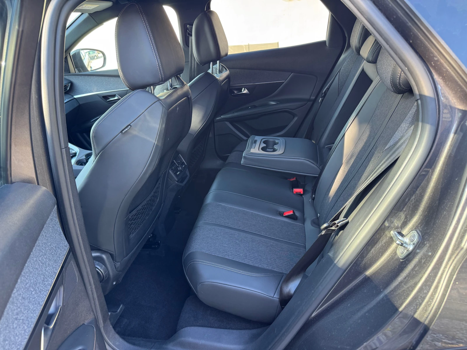 Peugeot 3008 2.0HDI-GT LINE-FUL PACK - изображение 9