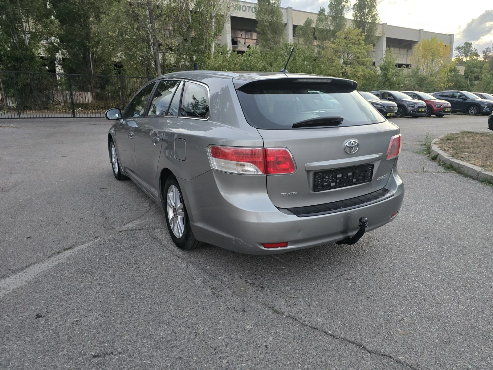 Toyota Avensis 1.8БЕНЗИН/147КС/КЛИМАТРОНИК - изображение 7