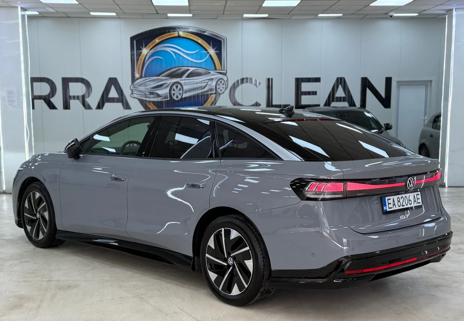 VW ID.7 Наличен! PRO FULL без забележка, снимка 2 - Автомобили и джипове - 54131769