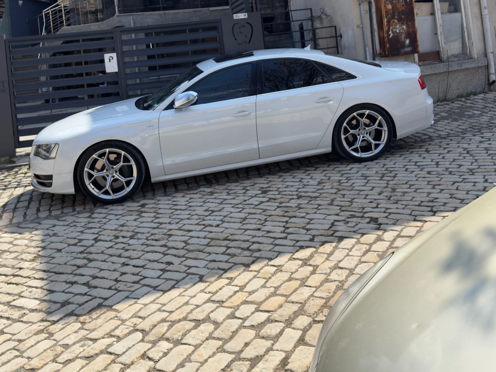 Audi S8 ������ ��  | Mobile.bg � ����������� 1