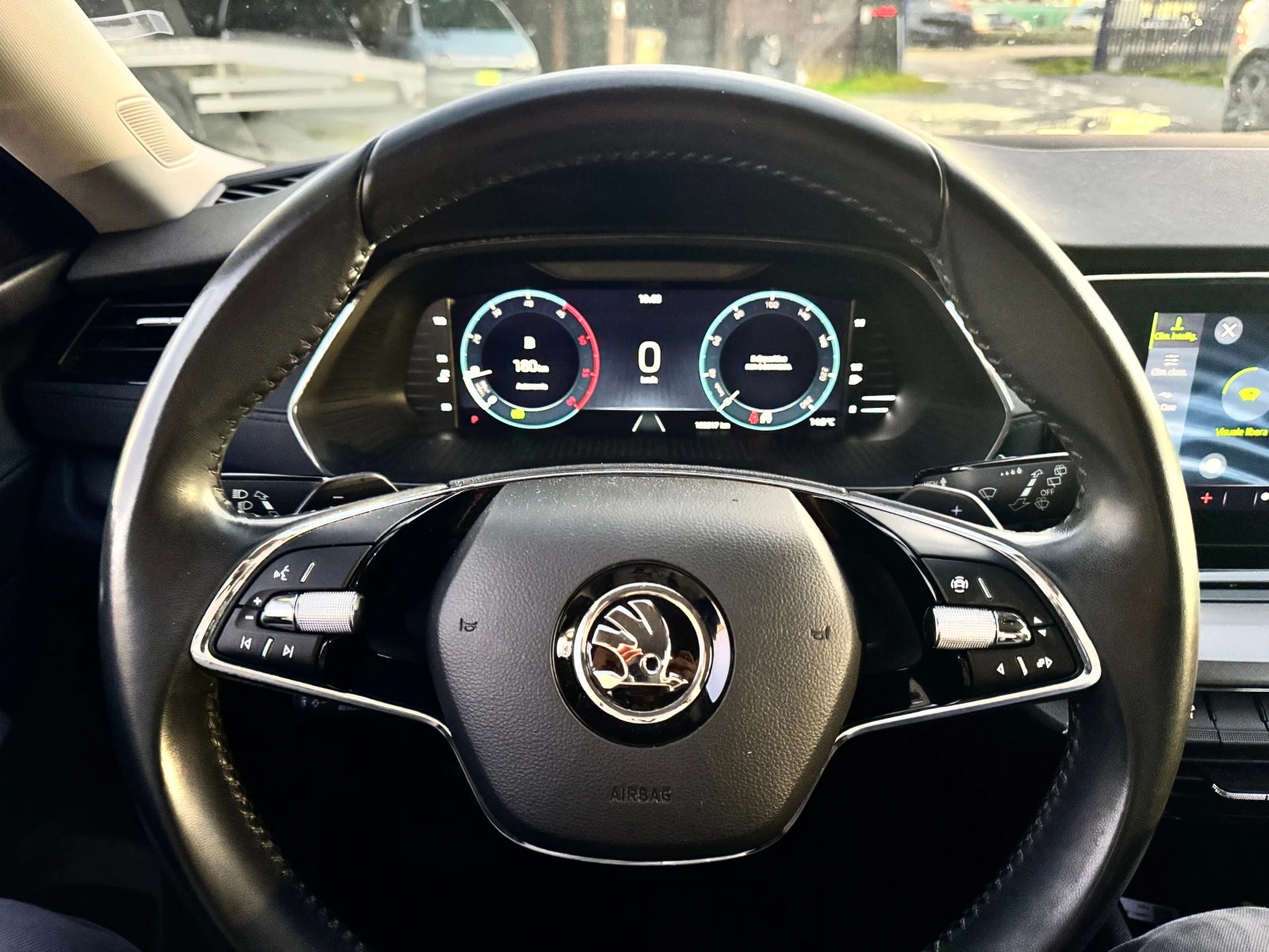 Skoda Octavia, снимка 6 - Автомобили и джипове - 53875788