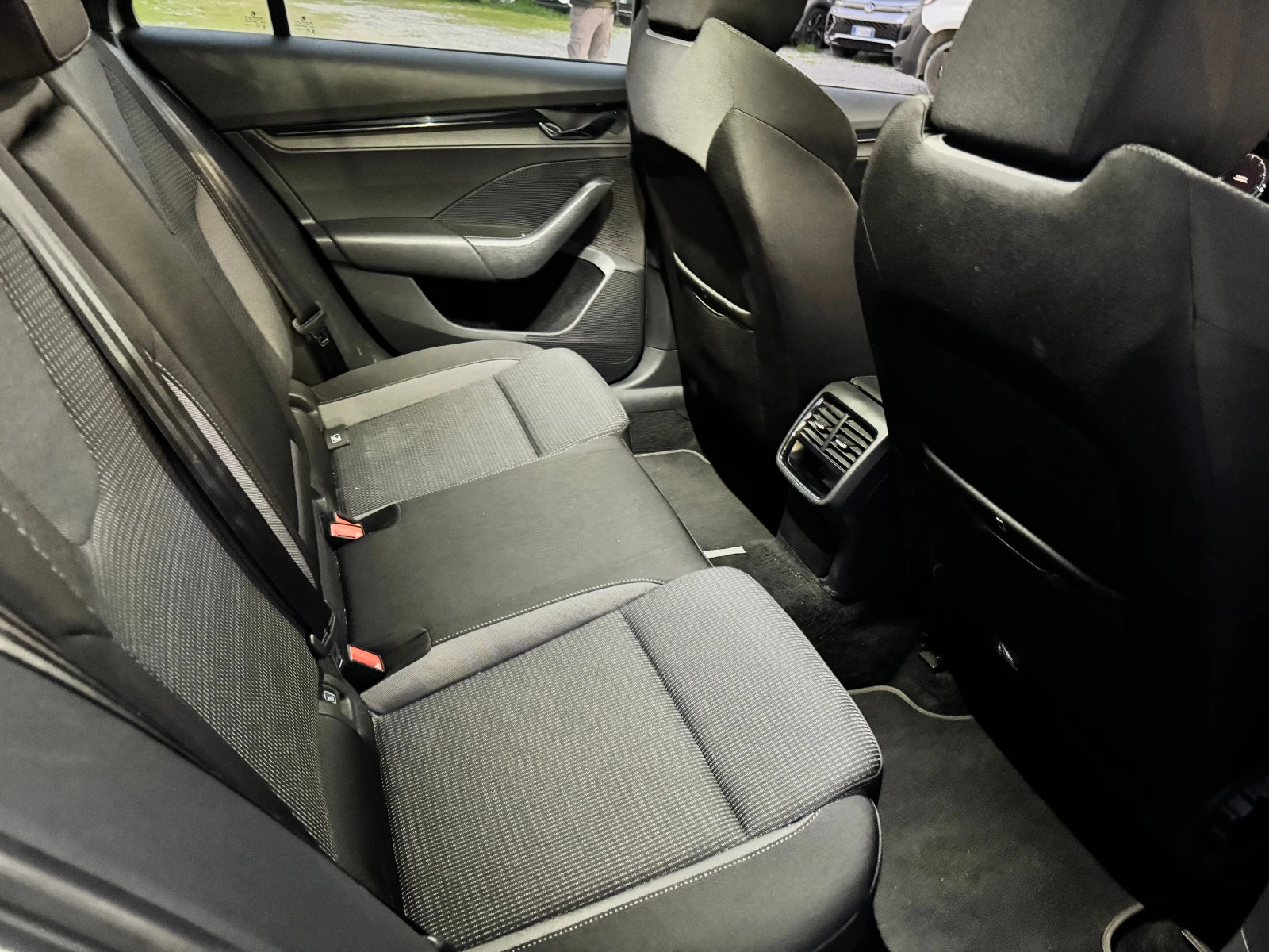 Skoda Octavia, снимка 7 - Автомобили и джипове - 53875788