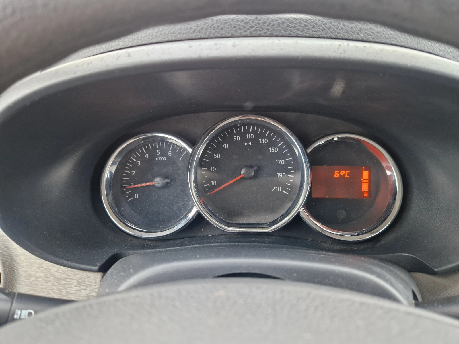 Dacia Lodgy 1.6I/ГАЗ-Бензин/ EU5, снимка 16 - Автомобили и джипове - 53940261