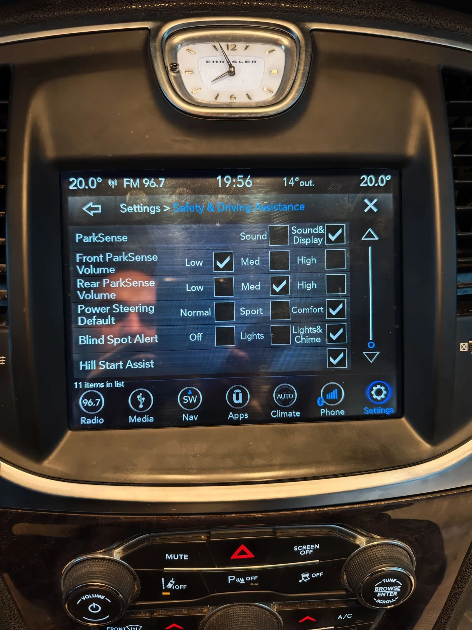 Chrysler 300c 3.6 Limited , снимка 15 - Автомобили и джипове - 54239841