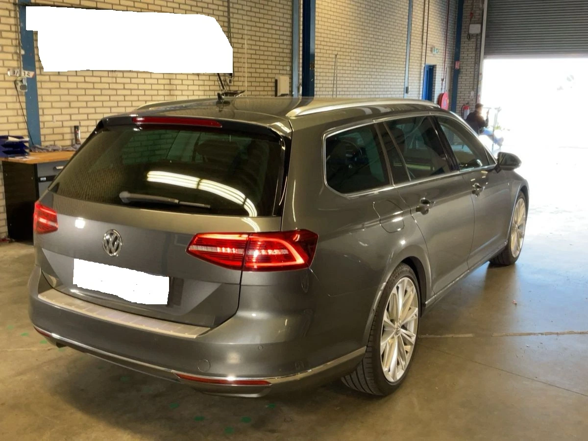 VW Passat 2.0TDI/HIGH LINE/DIGITAL  ОЧАКВАН ВНОС!!, снимка 4 - Автомобили и джипове - 54389319