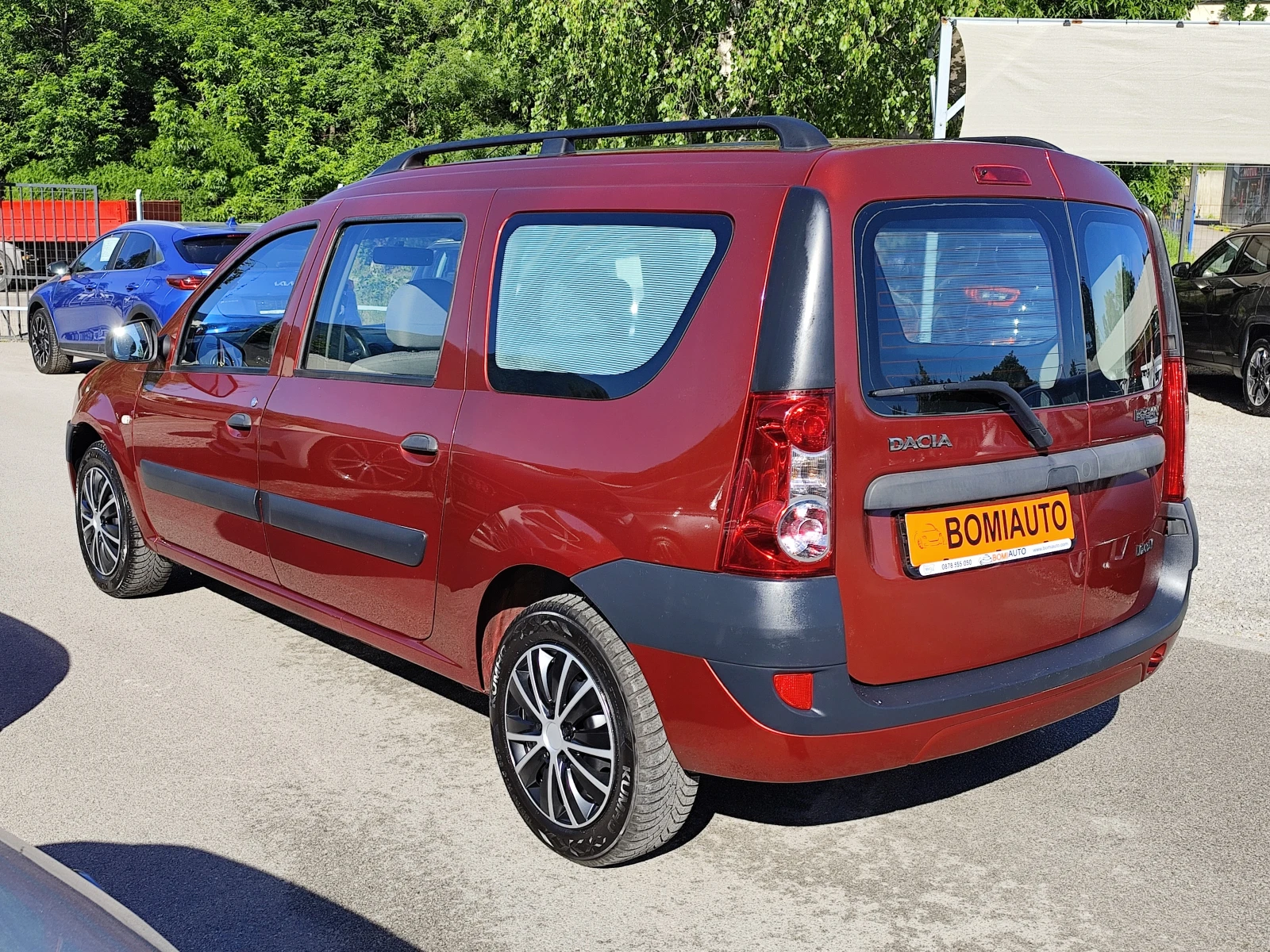Dacia Logan 1.6i* MCV* LAUREATE* KLIMA* , снимка 6 - Автомобили и джипове - 54686110
