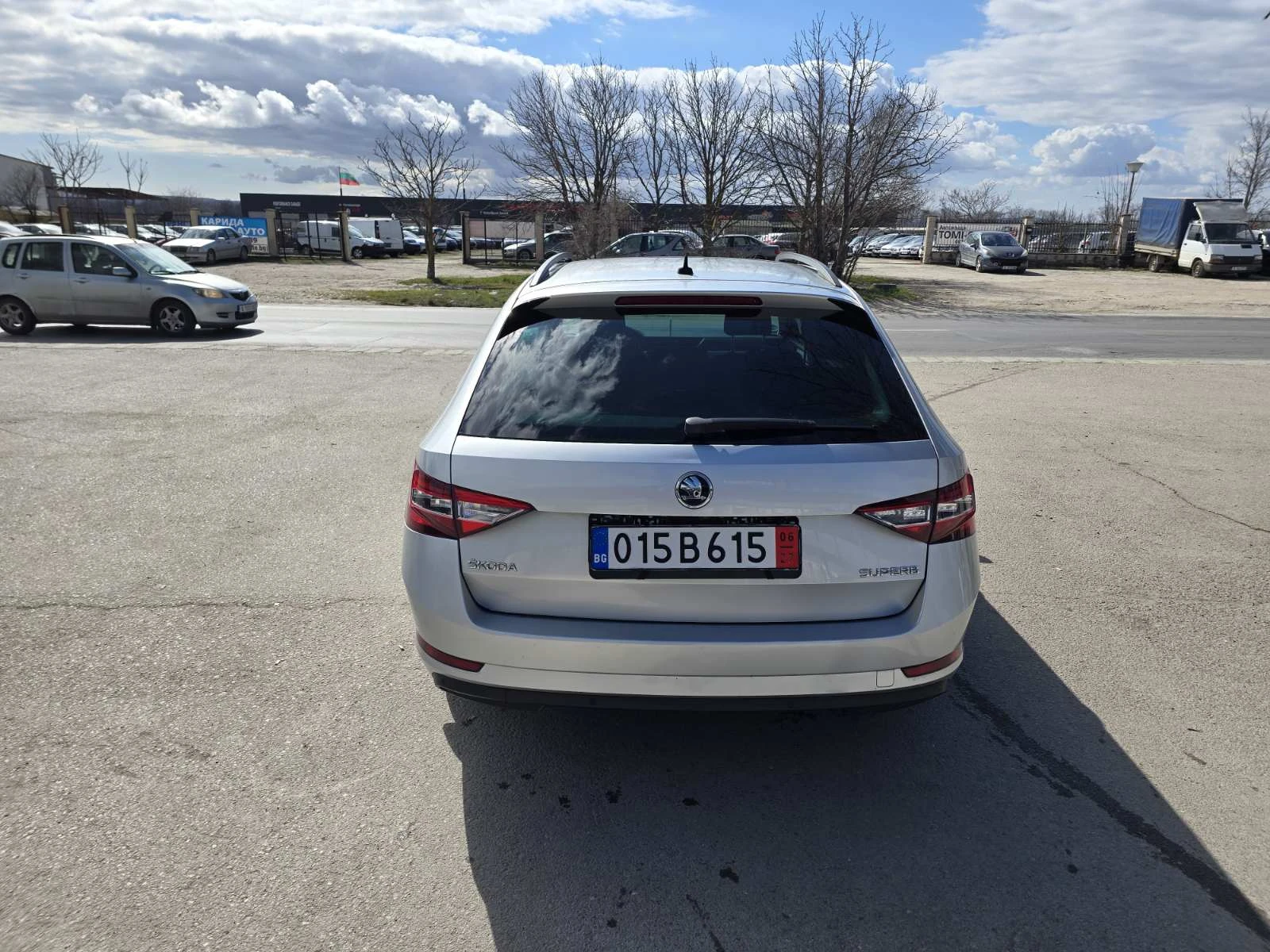 Skoda Superb DISTRONIK/2.0tdi/150hp, снимка 5 - Автомобили и джипове - 54816729