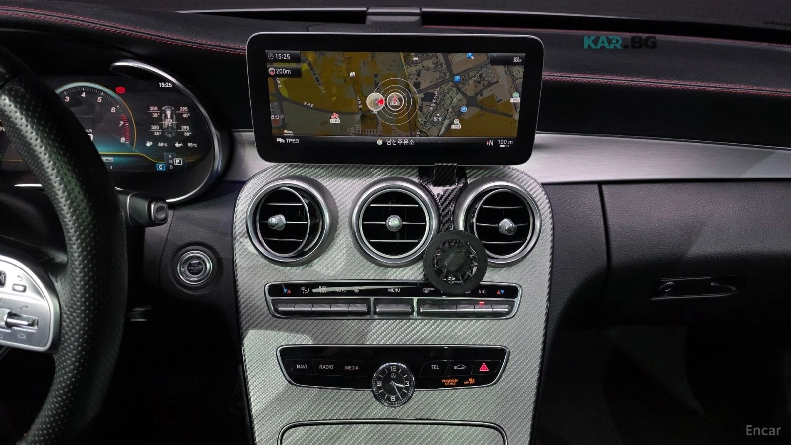Mercedes-Benz C 43 AMG 4MATIC / DIGITAL / BURMESTER / ПАНОРАМА, снимка 12 - Автомобили и джипове - 54820988