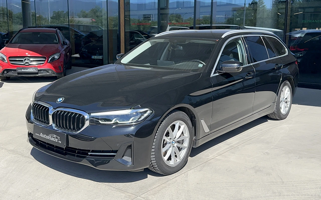 BMW 530 d xDrive Touring LCI, снимка 2 - Автомобили и джипове - 54912272
