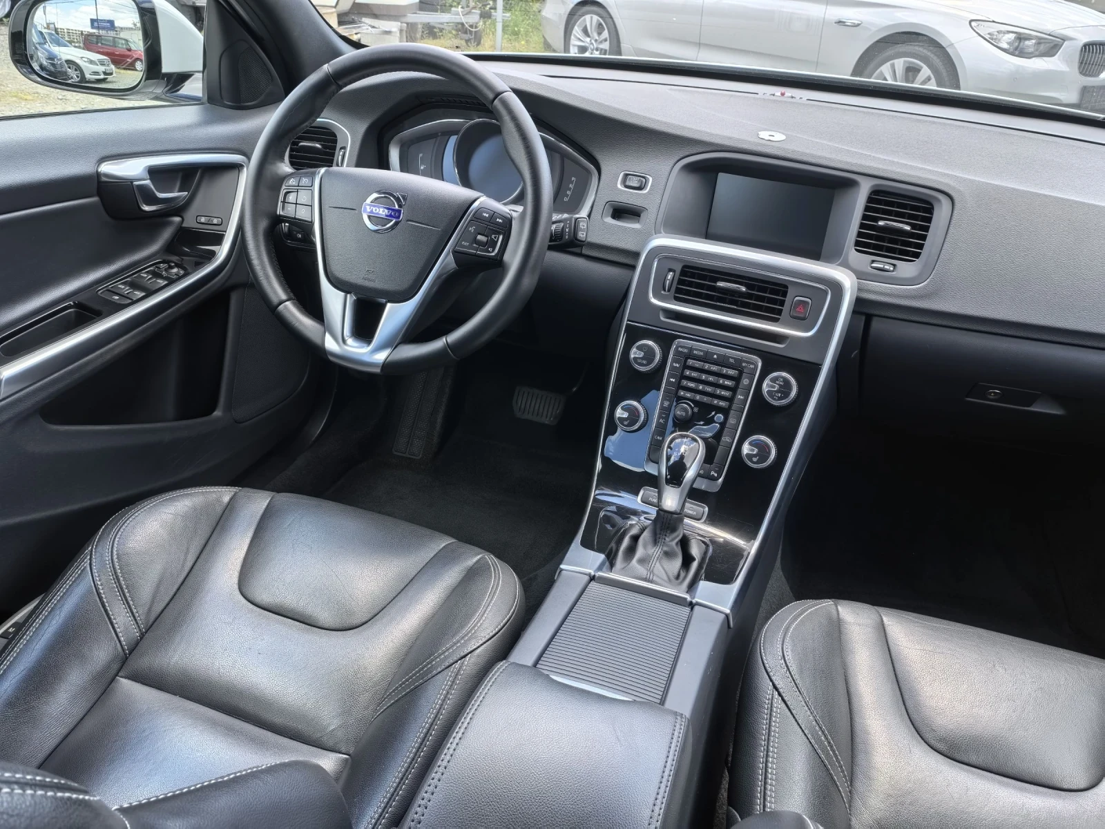 Volvo V60 2.0 D5 225�.� Twin Engine Plug-in Hybrid AWD | Mobile.bg � ����������� 10