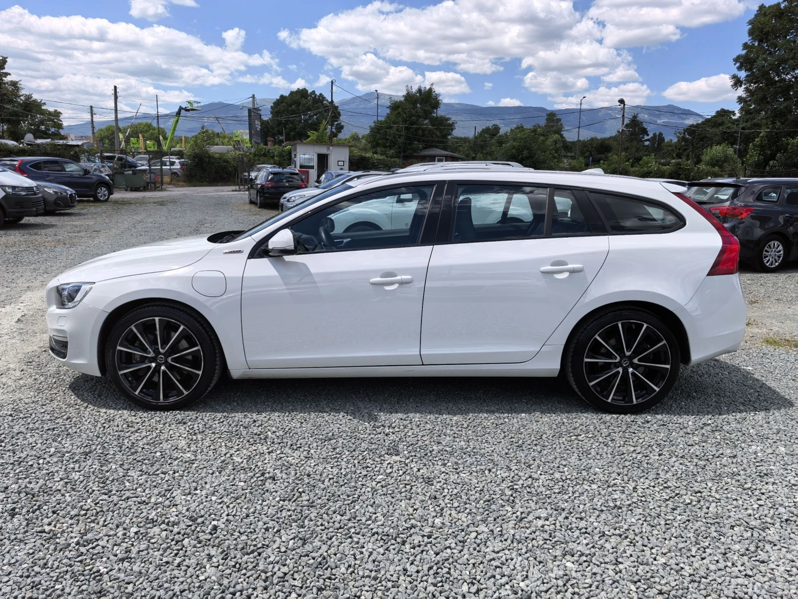 Volvo V60 2.0 D5 225�.� Twin Engine Plug-in Hybrid AWD | Mobile.bg � ����������� 8