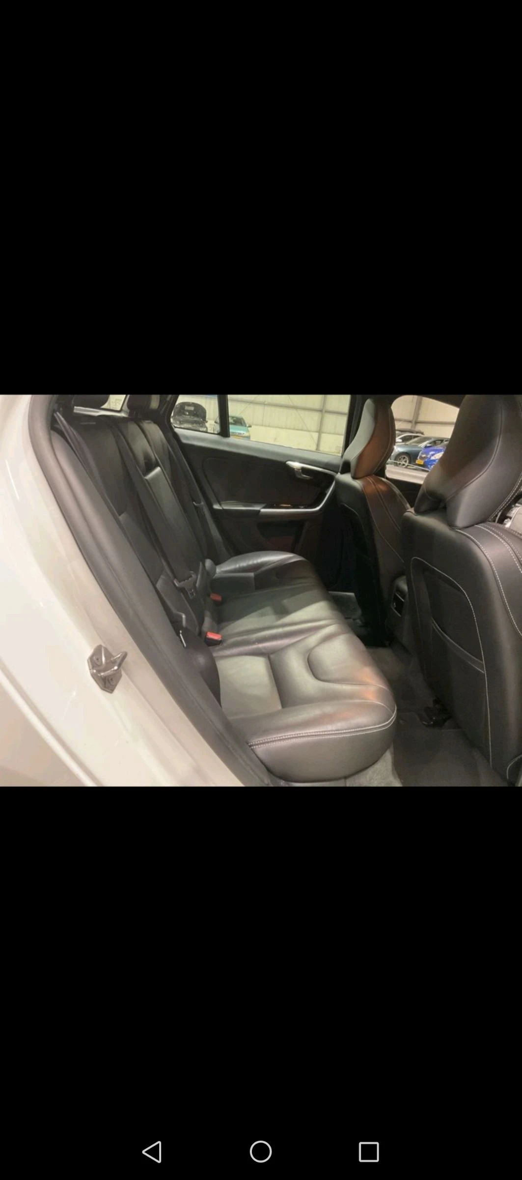 Volvo V60 2.0 D5 225к.с Twin Engine Plug-in Hybrid AWD, снимка 12 - Автомобили и джипове - 55143624