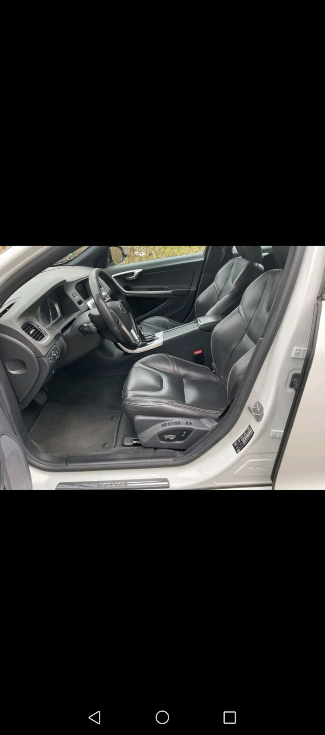 Volvo V60 2.0 D5 225к.с Twin Engine Plug-in Hybrid AWD, снимка 8 - Автомобили и джипове - 55143624
