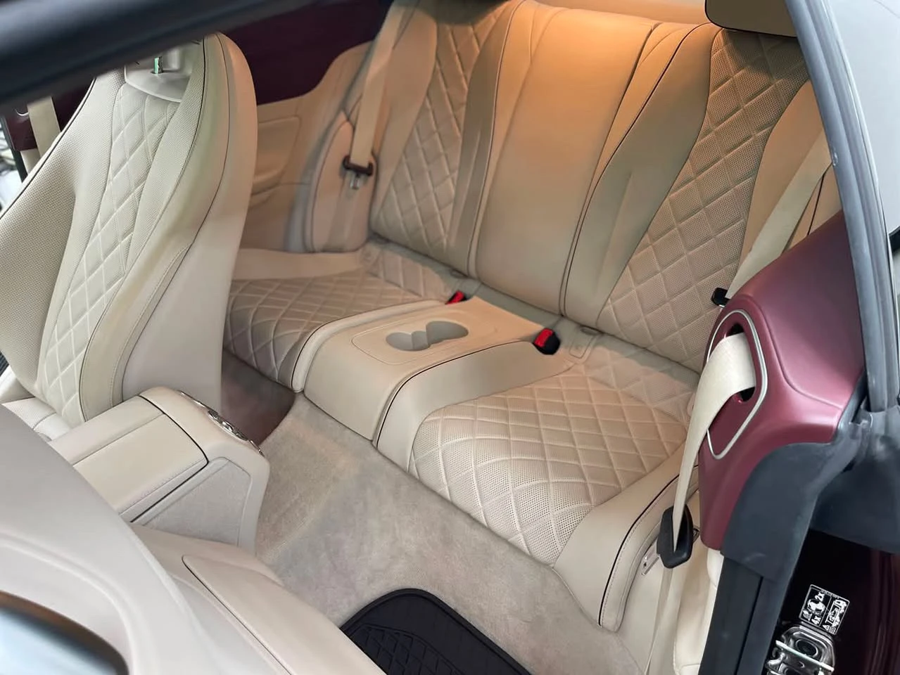 Mercedes-Benz E 53 AMG AMG 4Matic+ | Individual edition , снимка 10 - Автомобили и джипове - 55578141
