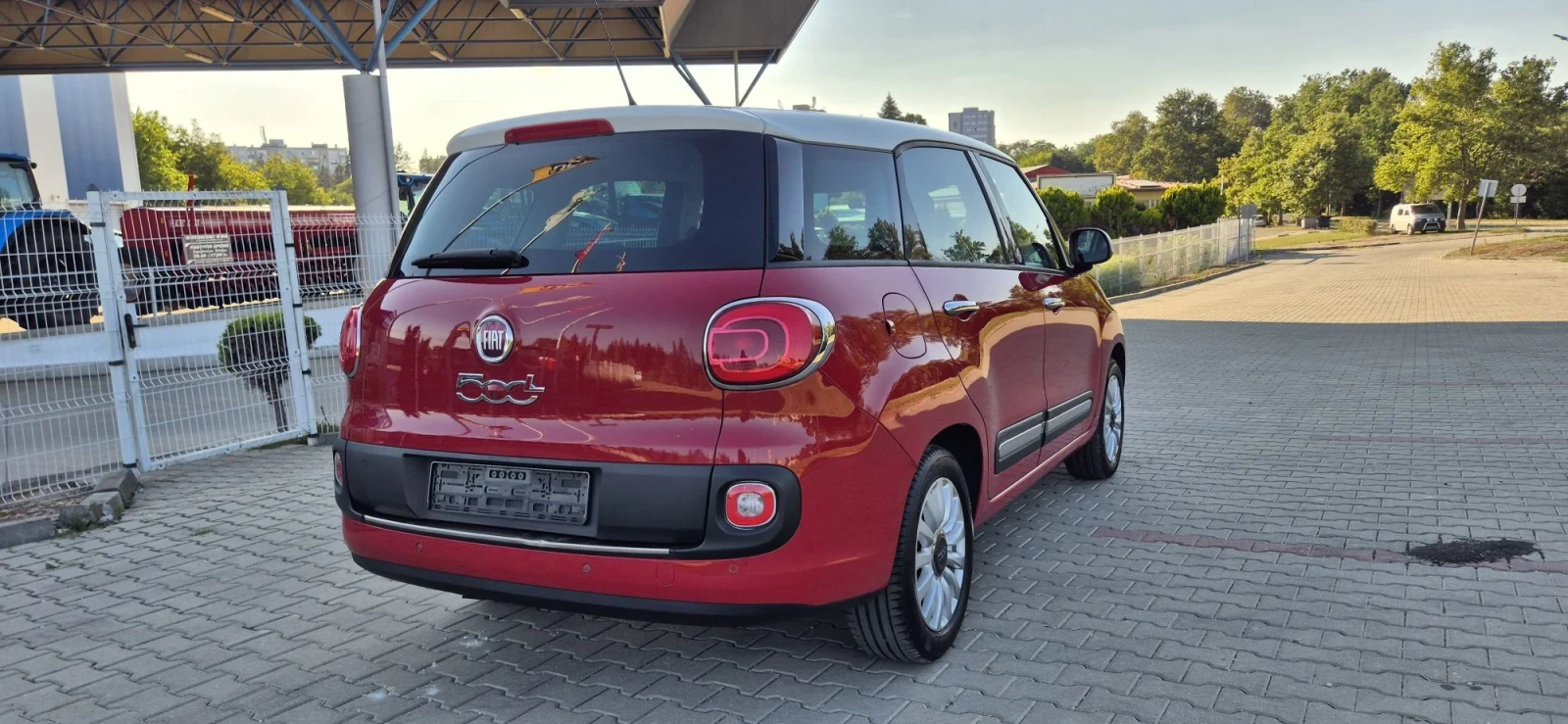 Fiat 500L, снимка 9 - Автомобили и джипове - 55636400