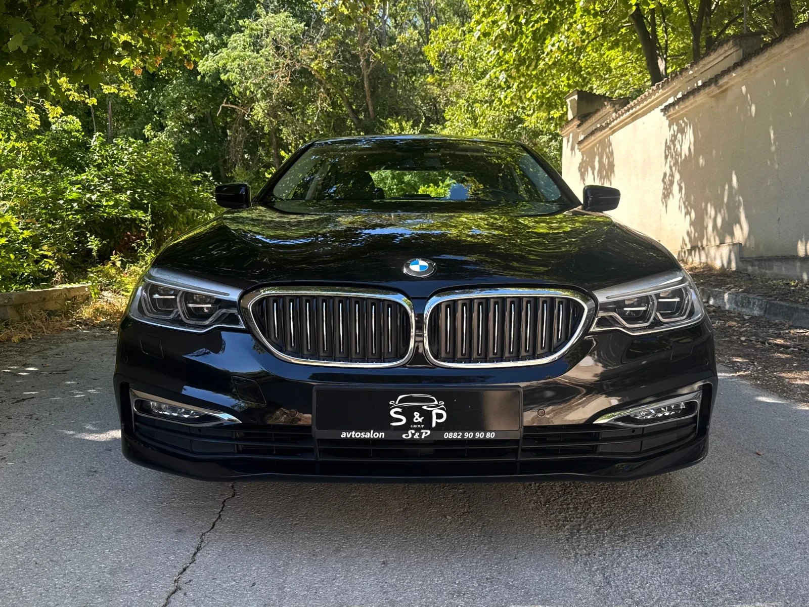 BMW 530 i | Led Adaptive | Подгрев | Напълно Обслужена | , снимка 2 - Автомобили и джипове - 55779294
