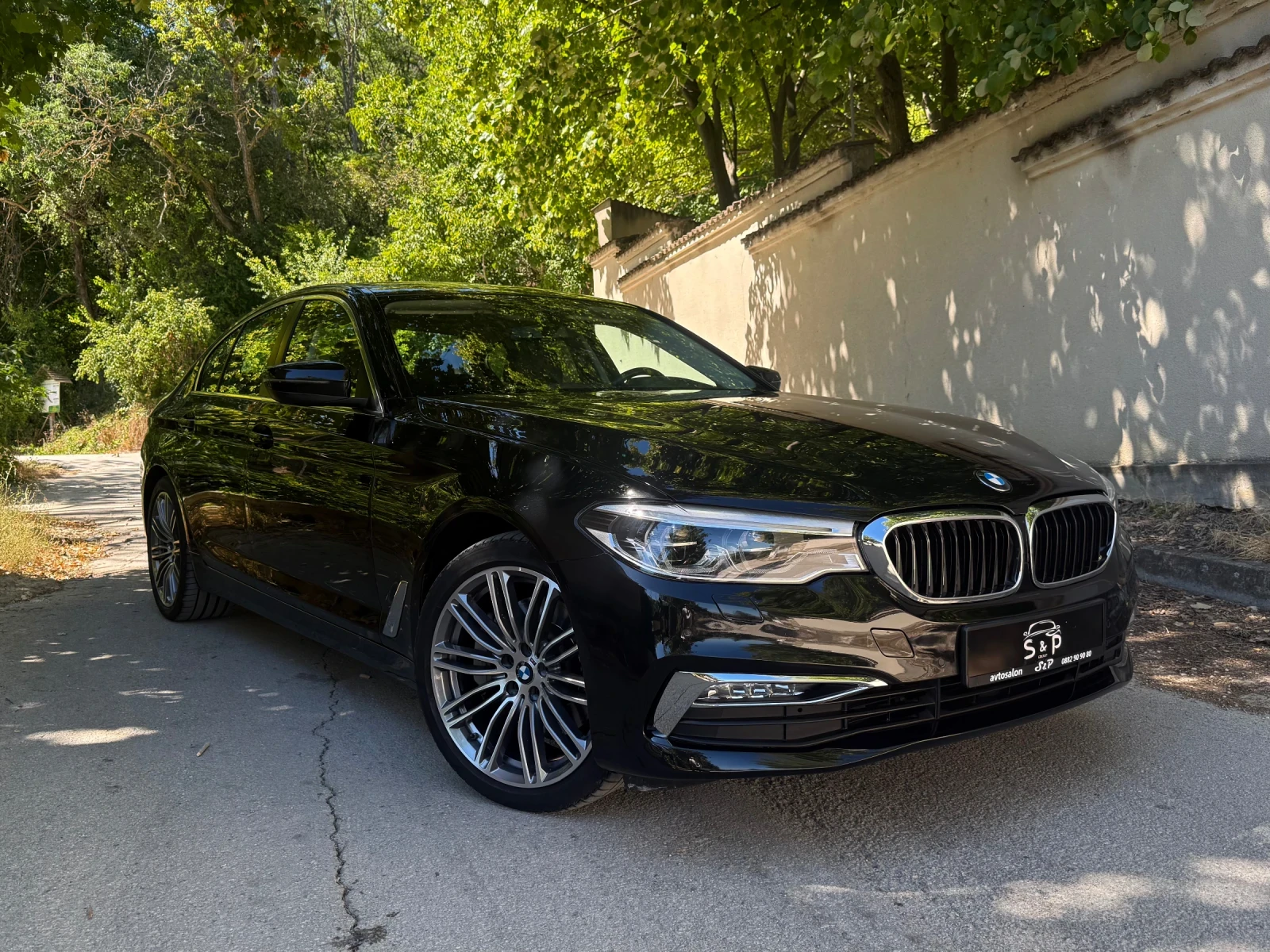 BMW 530 i | Led Adaptive | Подгрев | Напълно Обслужена | 