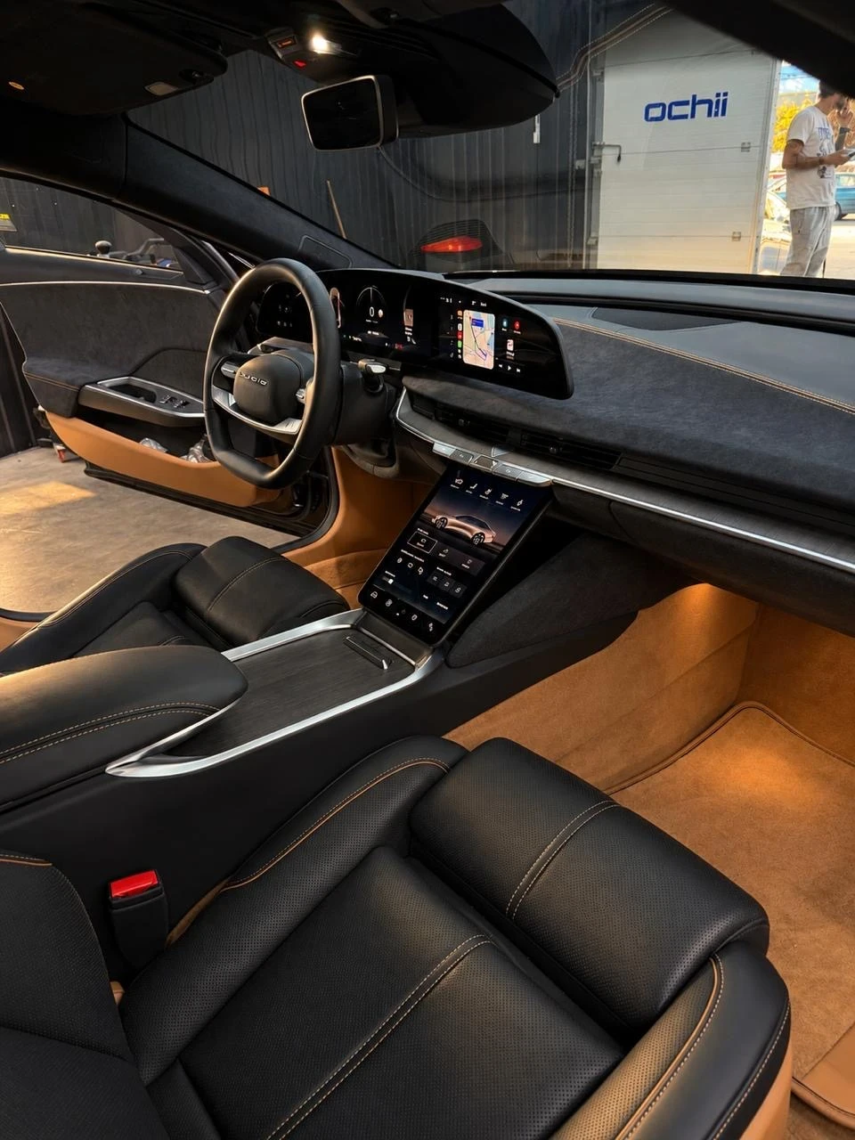 Lucid Air Grand Touring 820 �.� 800 �� ������ �� 100�� �� 3� | Mobile.bg � ����������� 11