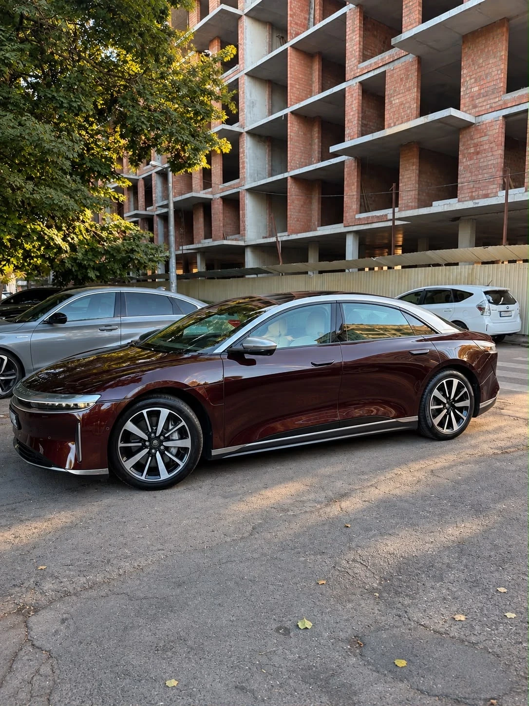 Lucid Air Grand Touring 820 �.� 800 �� ������ �� 100�� �� 3� | Mobile.bg � ����������� 4