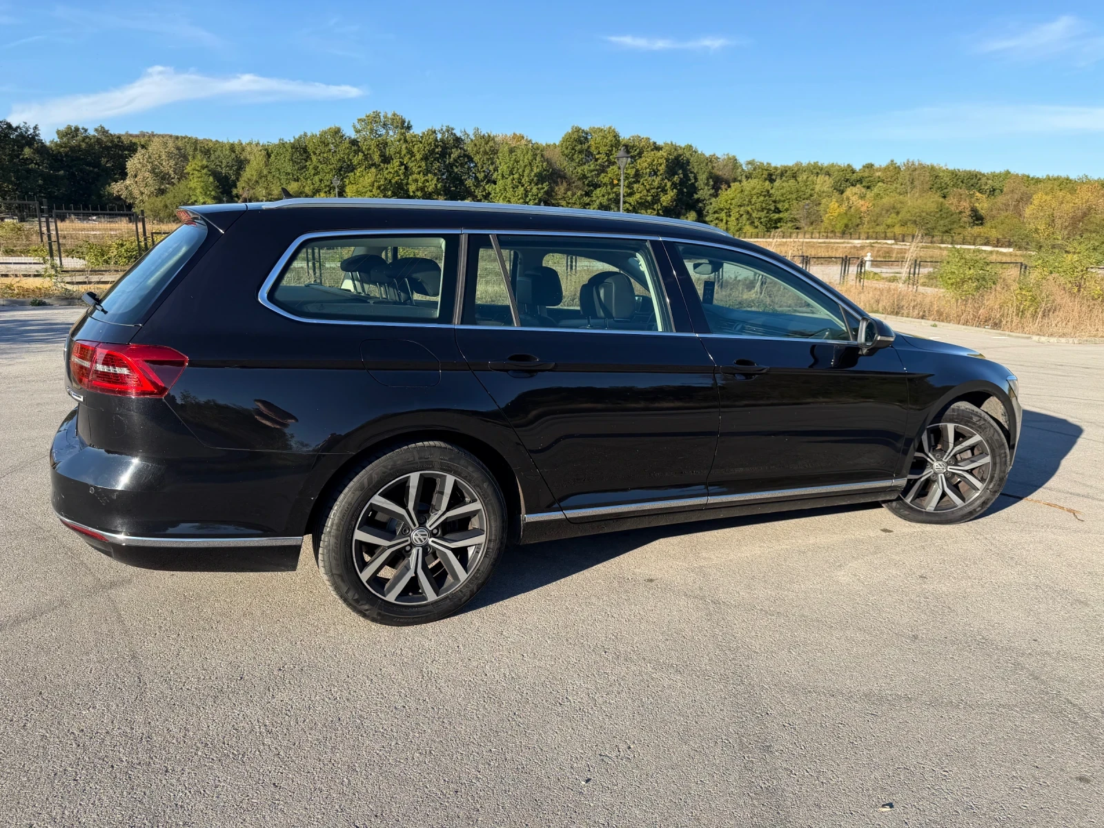 VW Passat 2.0 TDI 150 , снимка 7 - Автомобили и джипове - 56361927