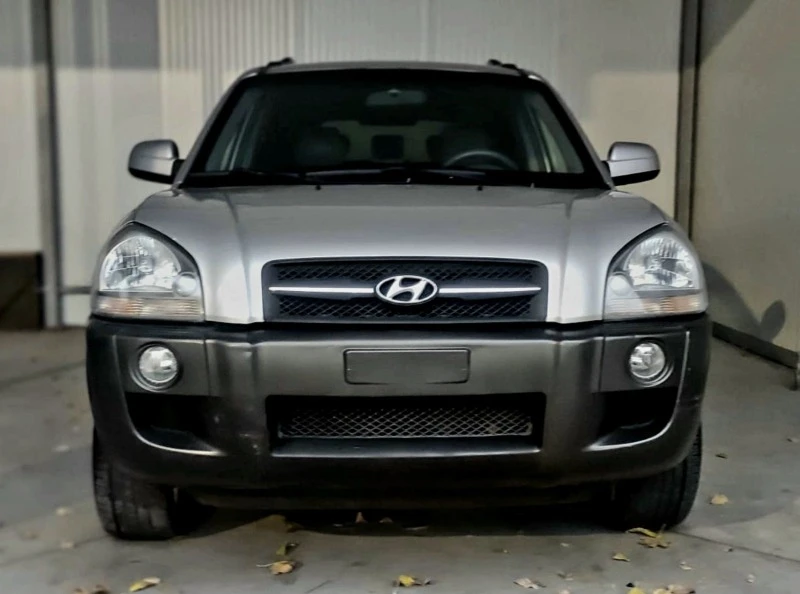 Hyundai Tucson 2.7i 175k 4x4 AVTOMAT , снимка 6 - Автомобили и джипове - 44972832