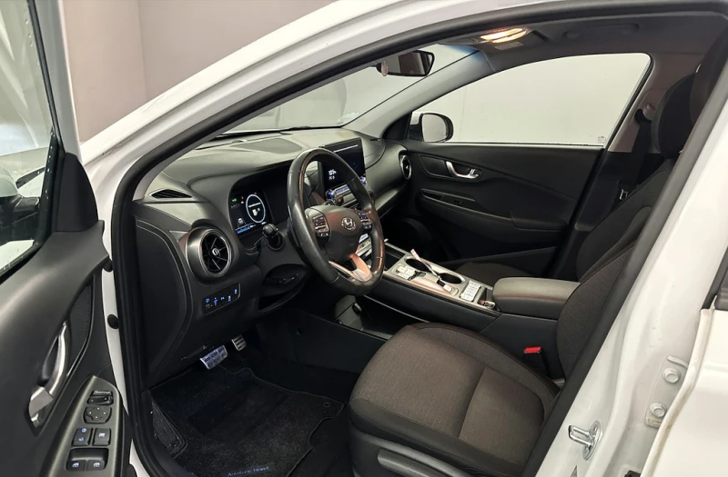 Hyundai Kona EV Trend, снимка 7 - Автомобили и джипове - 49030362