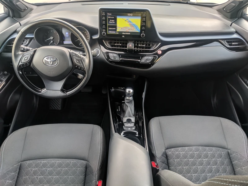 Toyota C-HR 1.2i* 30661км* 4x4* FACELIFT* Гаранция, снимка 9 - Автомобили и джипове - 49292391