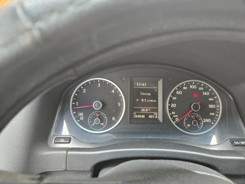 VW Tiguan, снимка 7 - Автомобили и джипове - 52685699