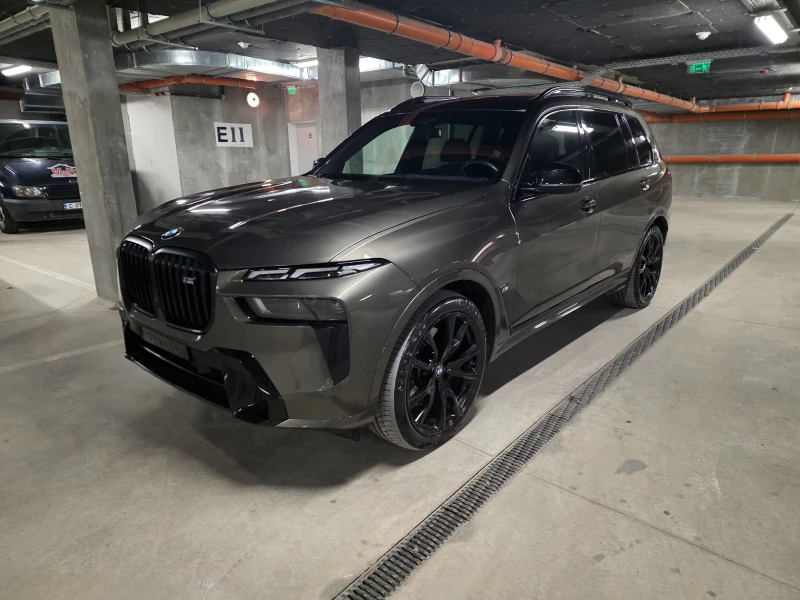 BMW X7 М60i* 7 местен* H&K* панорама* 360 , снимка 3 - Автомобили и джипове - 52938755