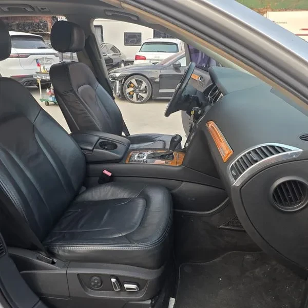 Audi Q7 3.0 TDI Quattro, снимка 11 - Автомобили и джипове - 55132444