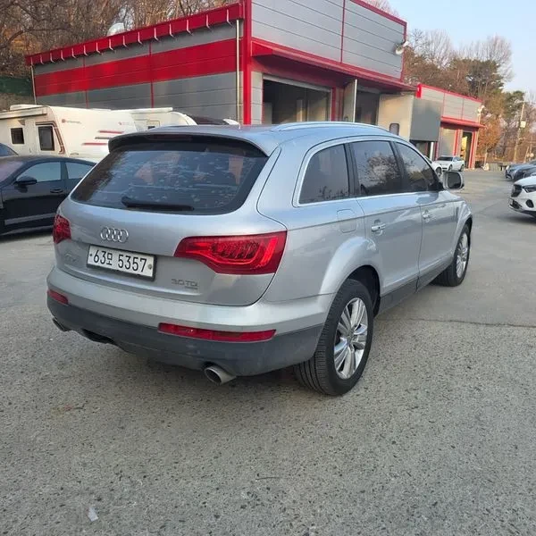 Audi Q7 3.0 TDI Quattro, снимка 6 - Автомобили и джипове - 55132444