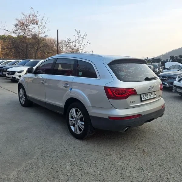 Audi Q7 3.0 TDI Quattro, снимка 4 - Автомобили и джипове - 55132444