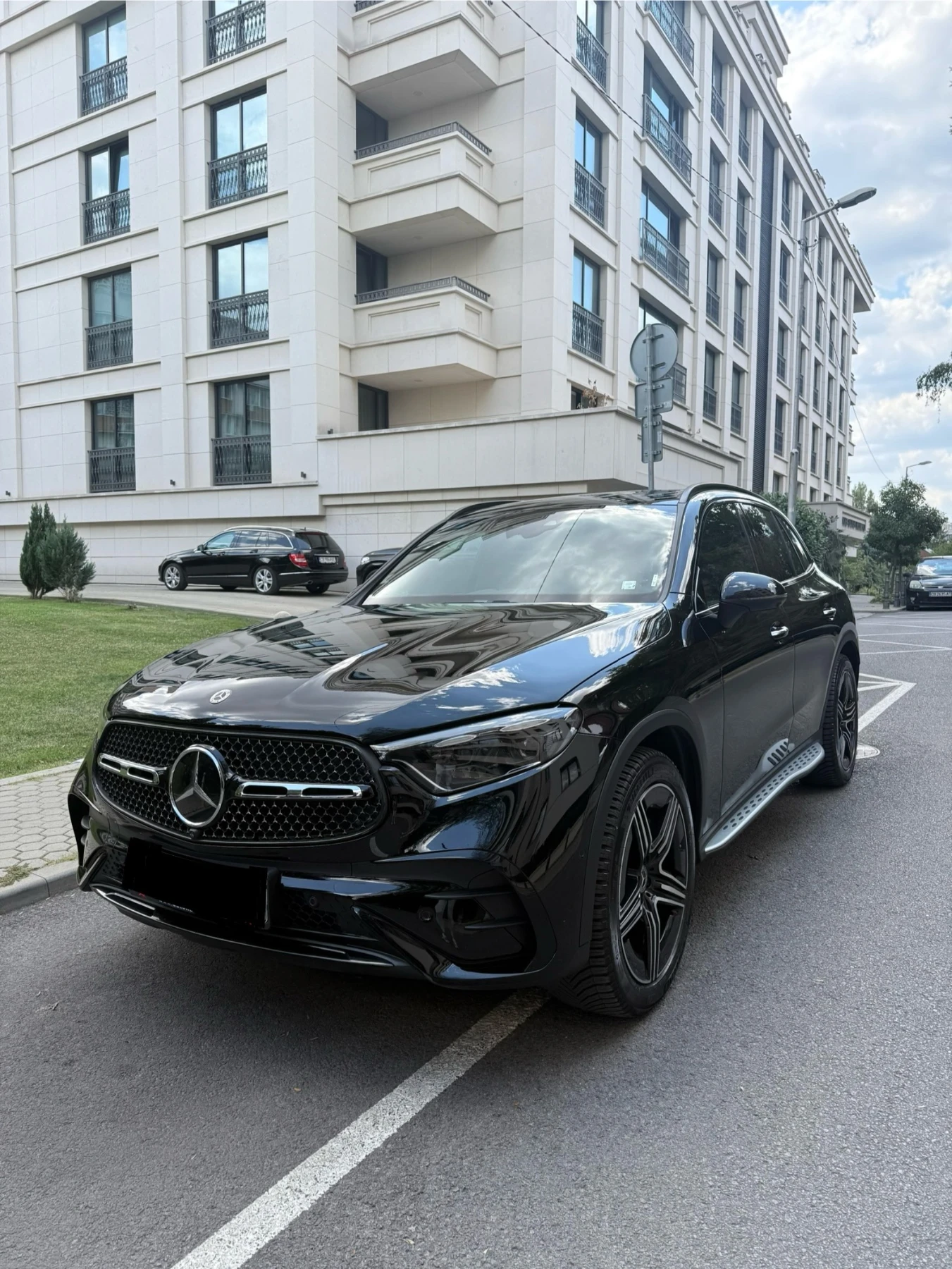 Mercedes-Benz GLC 220  AMG line - PANO- HEAD UP* KEYLESS* EXCLUSIVE, снимка 1