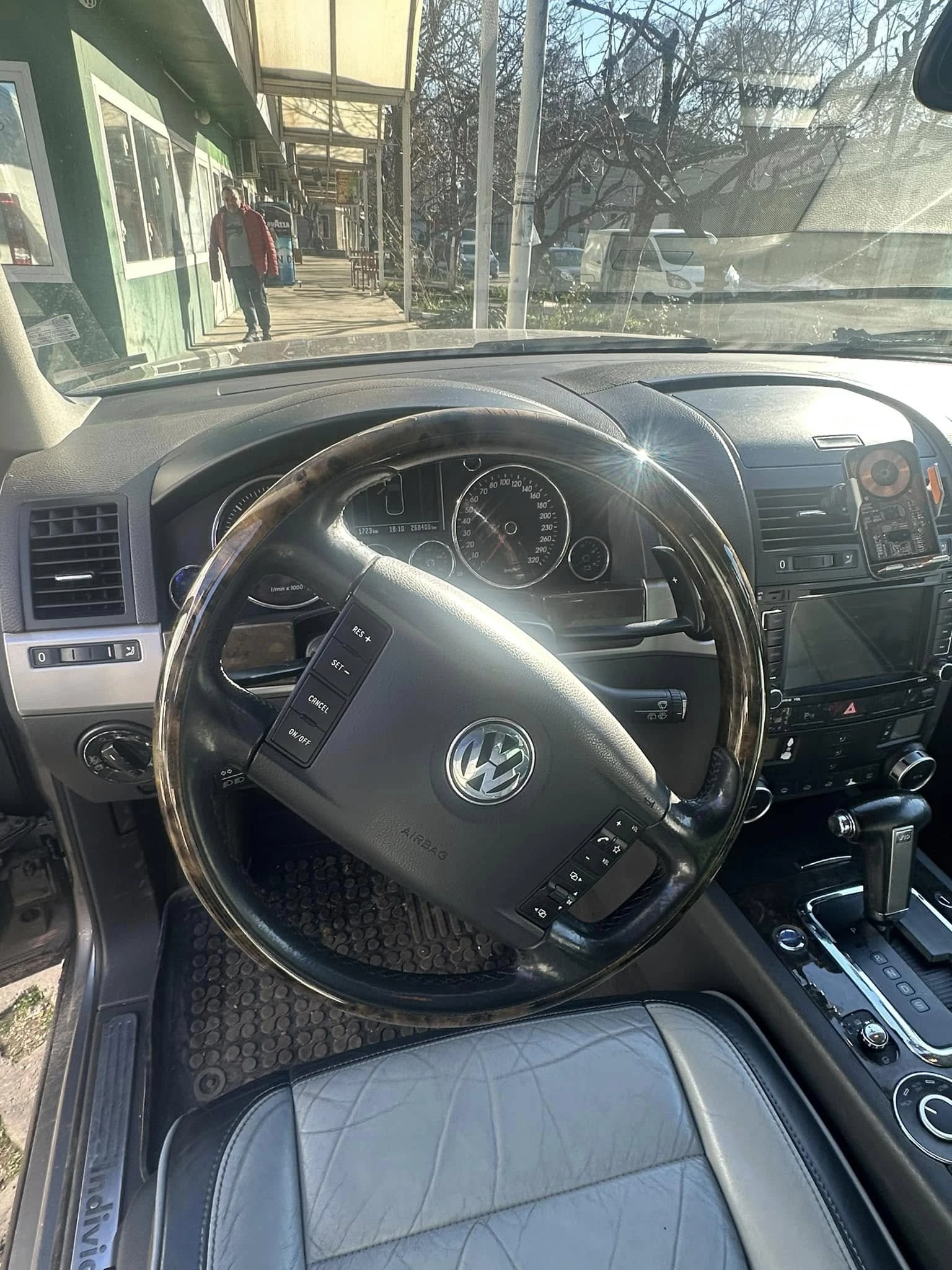 VW Touareg 5.0  | Mobile.bg � ����������� 12
