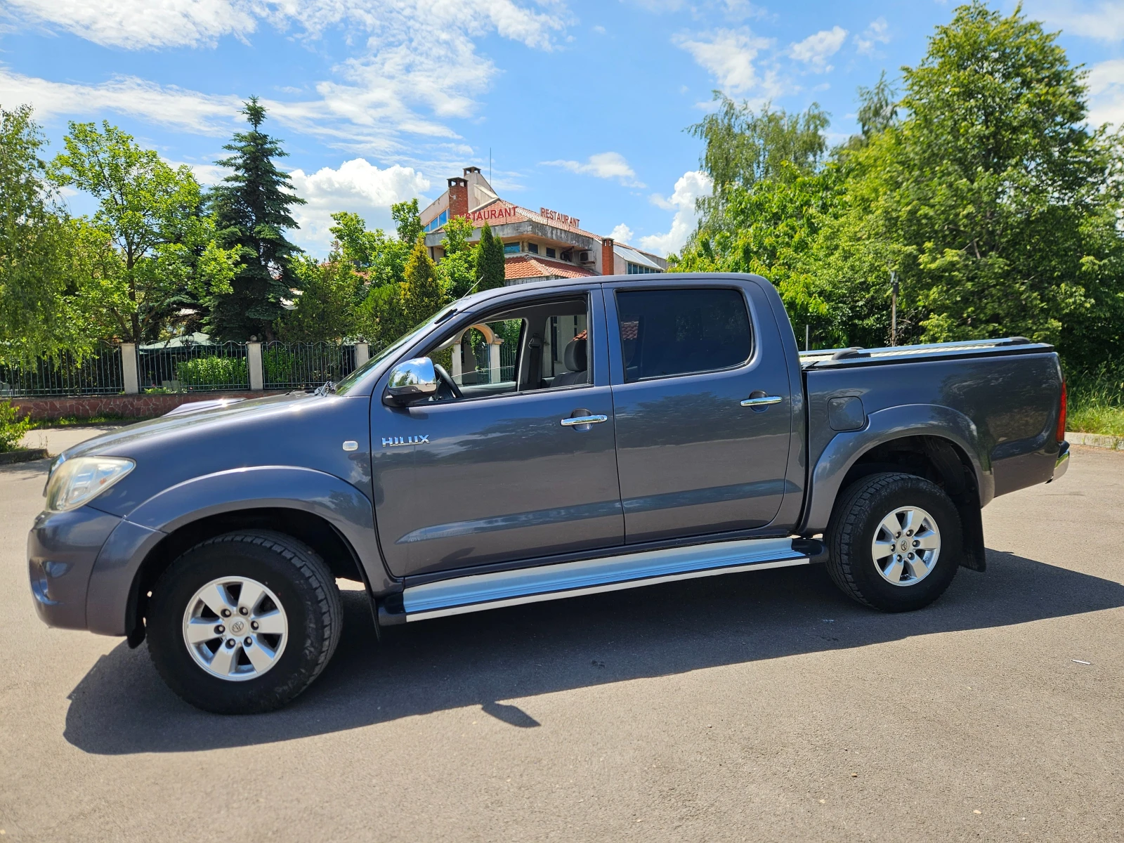 Toyota Hilux  - изображение 3