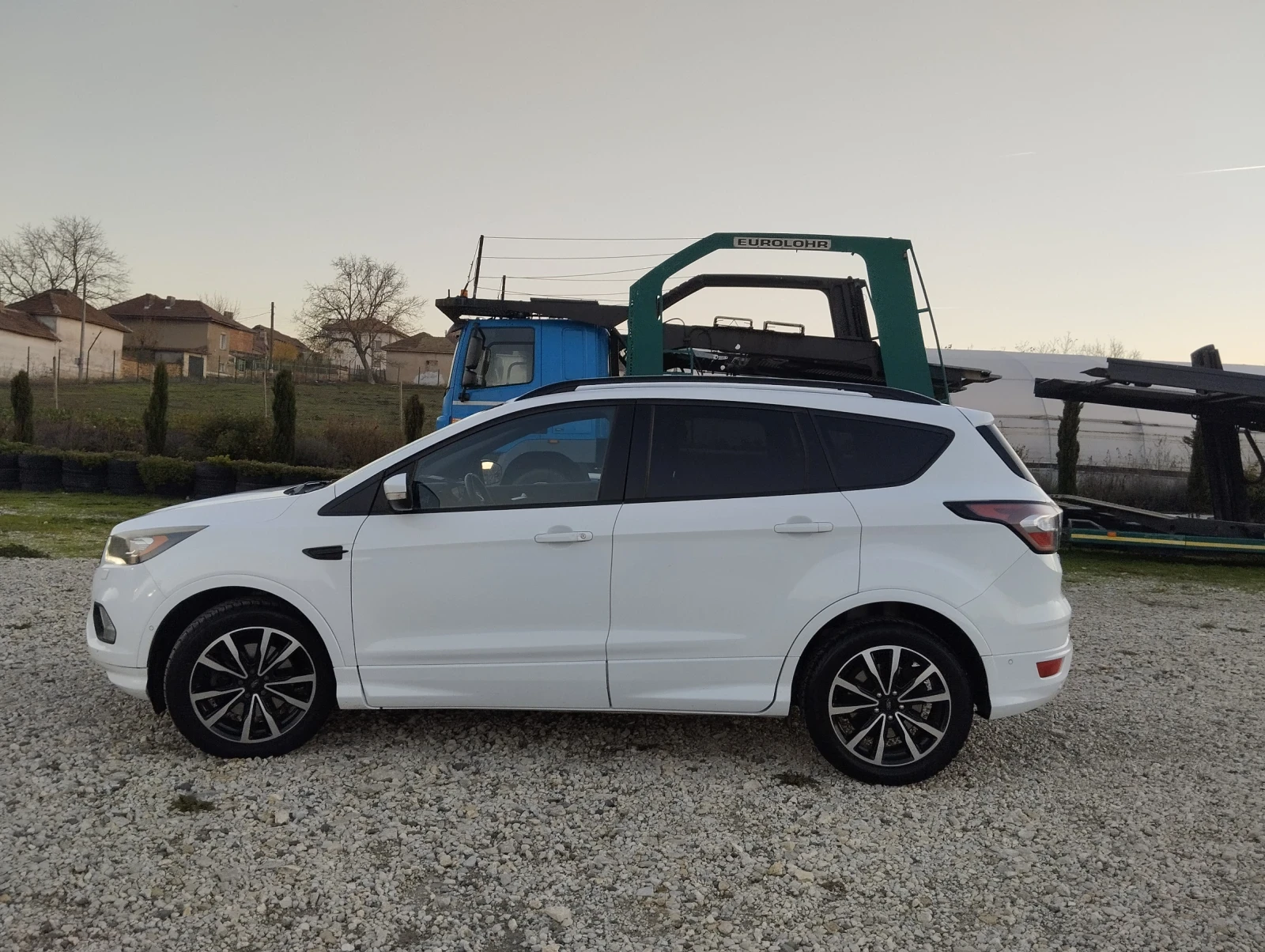 Ford Kuga  - изображение 3