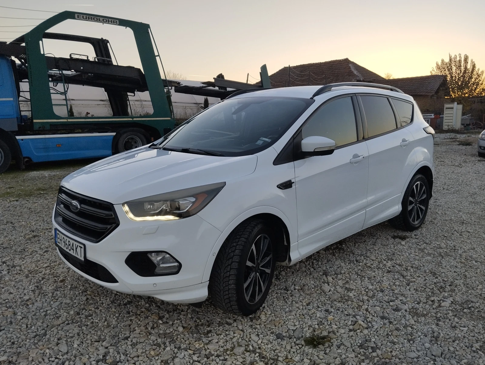 Ford Kuga  - изображение 2