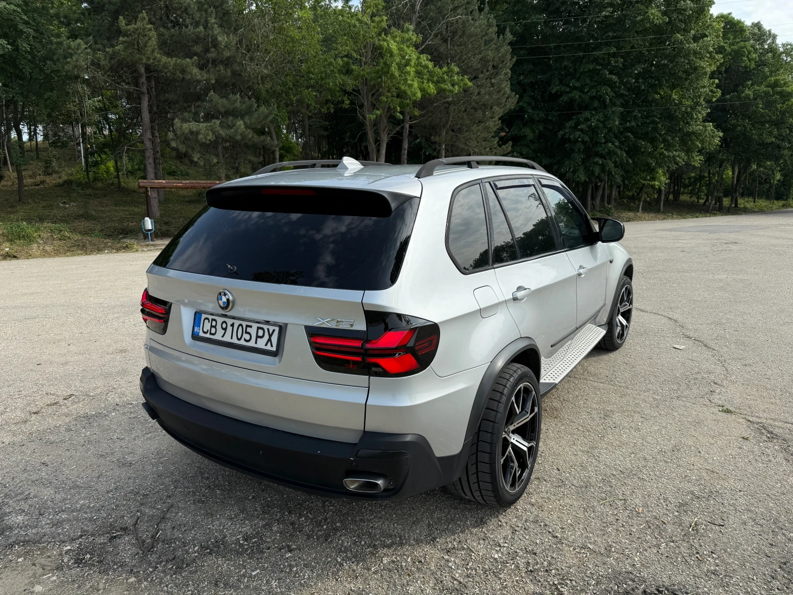 BMW X5 4.8 - изображение 8