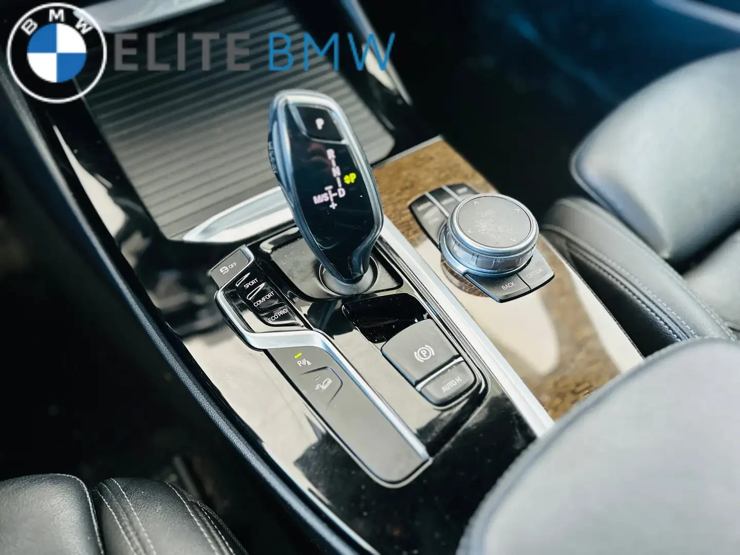 BMW X3 XDRIVE* ПОДГРЕВ* HEADUP* AMBIENT* PANO* М.ТОЧКА* , снимка 13 - Автомобили и джипове - 54371608
