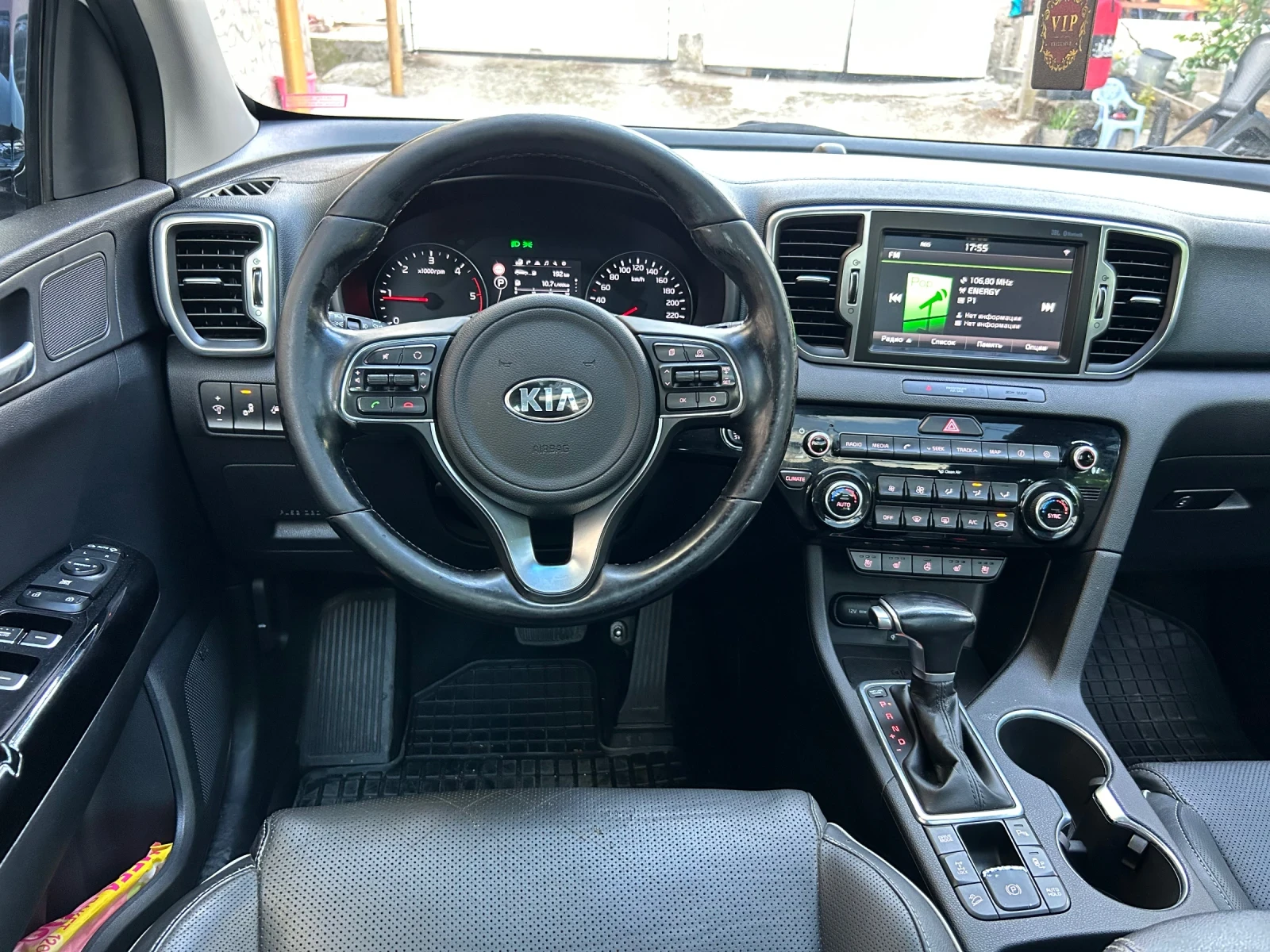 Kia Sportage 2.0CRDI 4x4 ПАНОРАМА ТОП, снимка 17 - Автомобили и джипове - 54717613