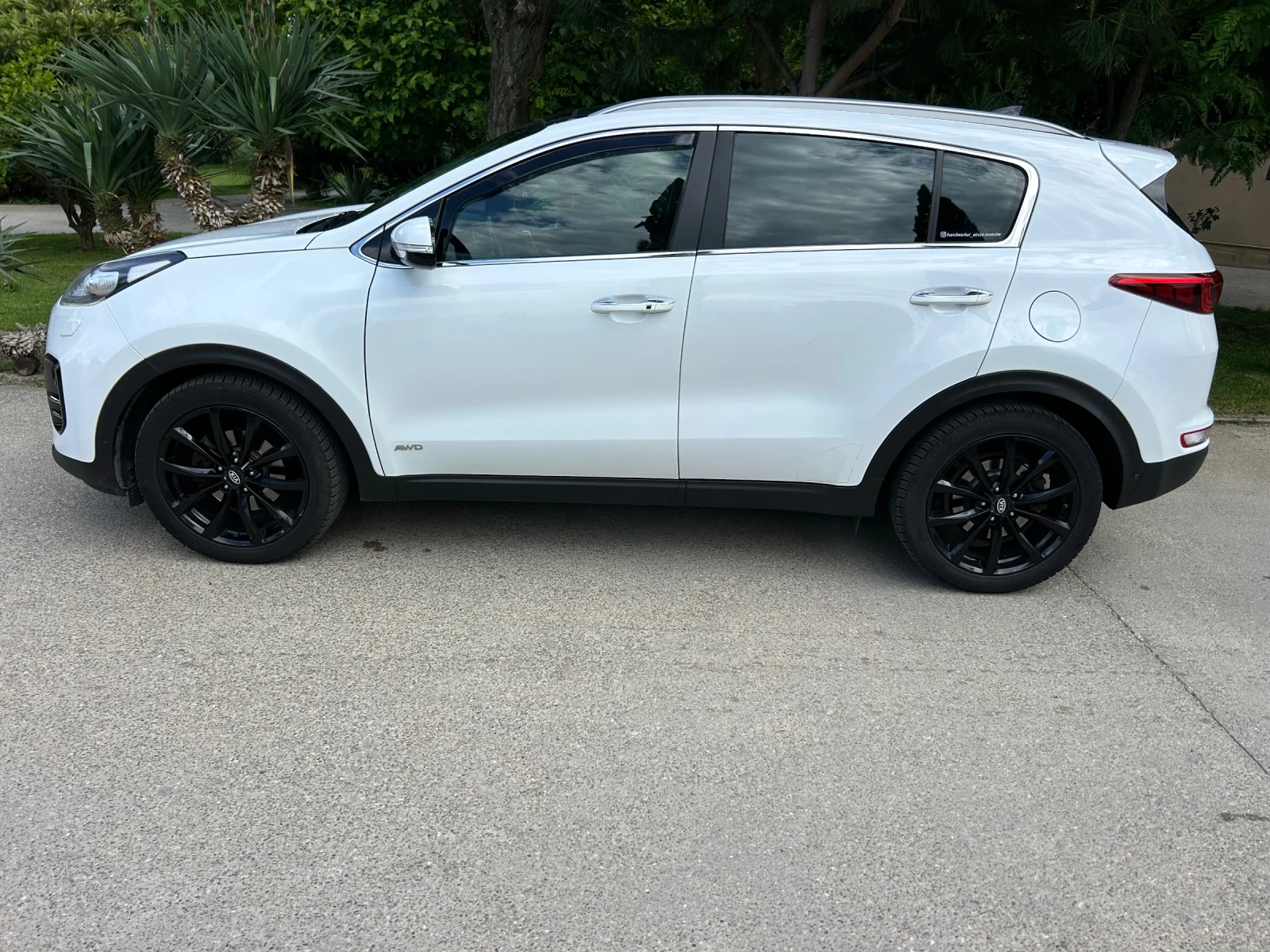 Kia Sportage 2.0CRDI 4x4 ПАНОРАМА ТОП, снимка 4 - Автомобили и джипове - 54717613